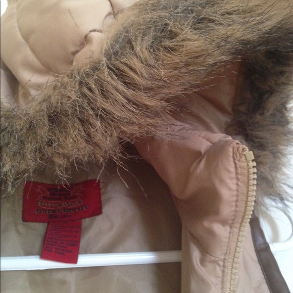 Outerwear Vest With Faux Fur - Picture 5 of 7